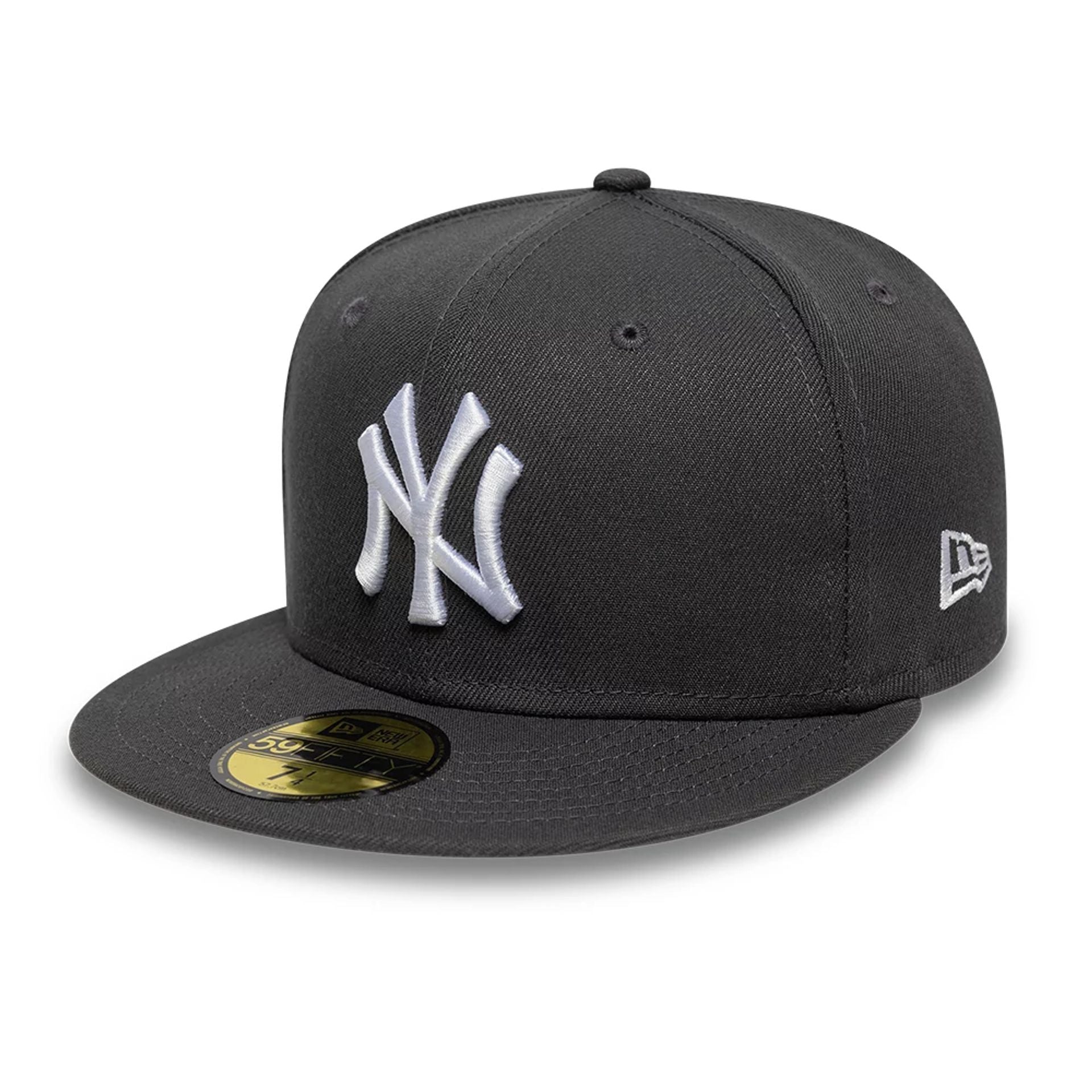 This is a New York Yankees Essential Grey 59FIFTY Cap 1