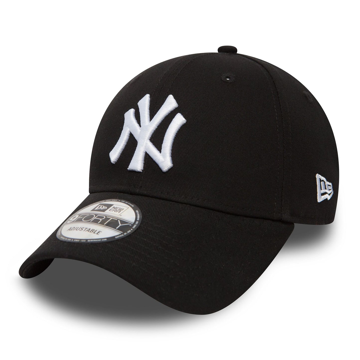 This is a New York Yankees Essential Black 9FORTY Cap 2