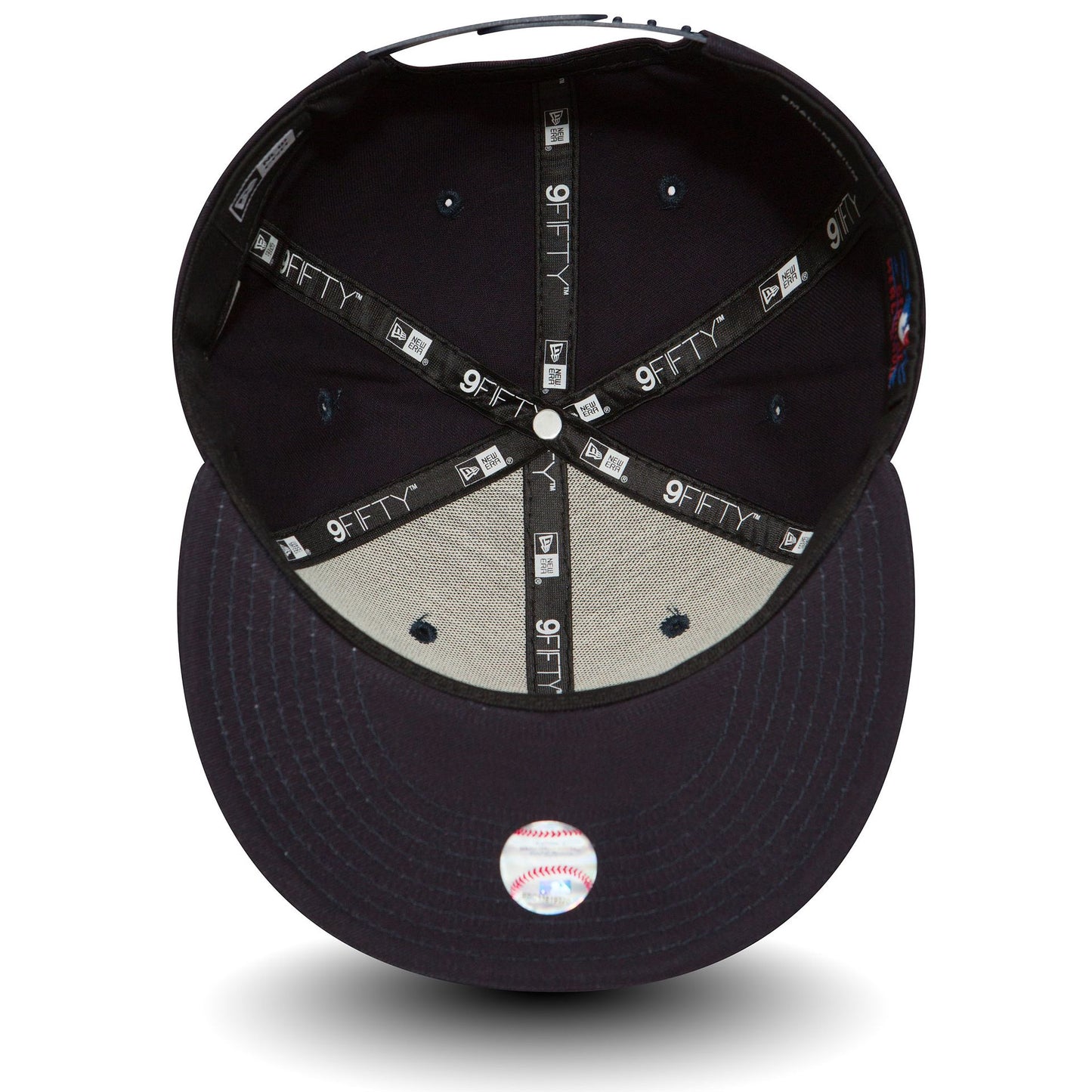 This is a New York Yankees Essential Navy 9FIFTY Cap 4