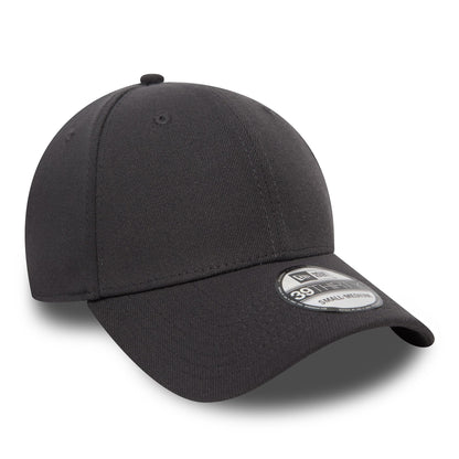 This is a New Era Flag Graphite Grey 39THIRTY Cap 4