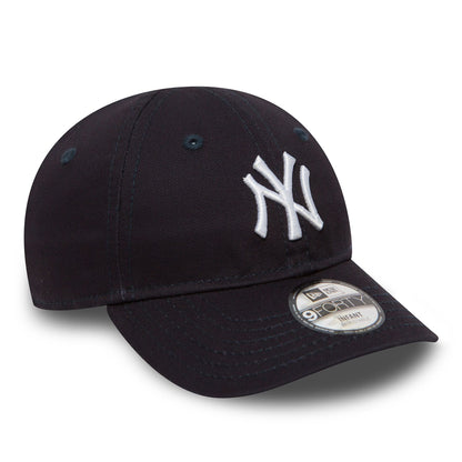 This is a New York Yankees My First Infant Blue 9FORTY Cap 4