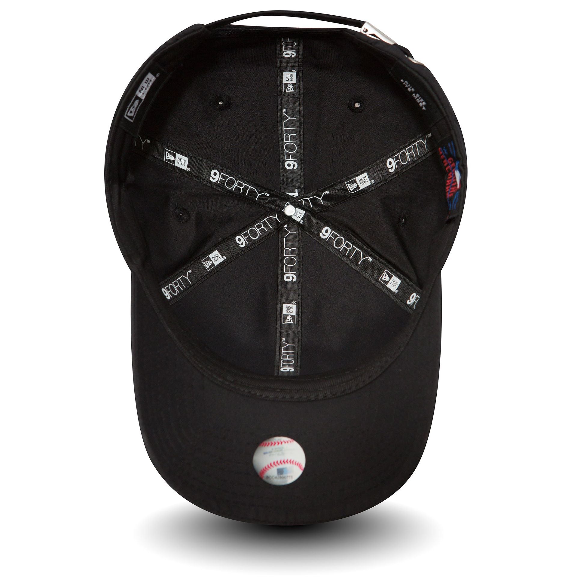 This is a New York Yankees Flawless Black 9FORTY Cap 2