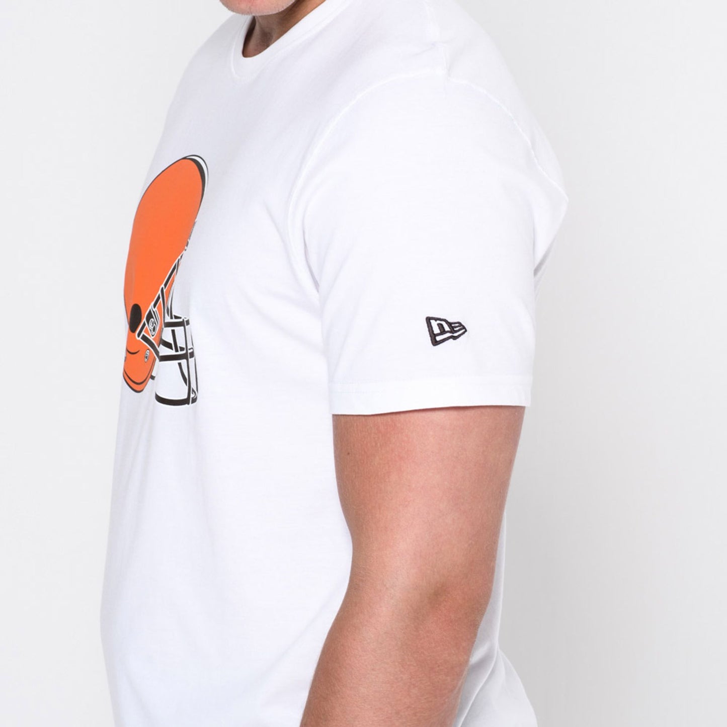 The Male model is wearing Cleveland Browns NFL Team Logo White T-Shirt 5