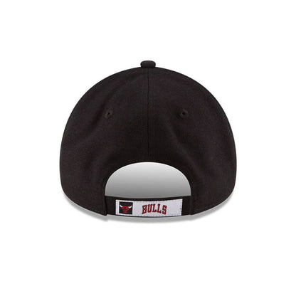 This is a Chicago Bulls Youth The League NBA Black 9FORTY Adjustable Cap 5