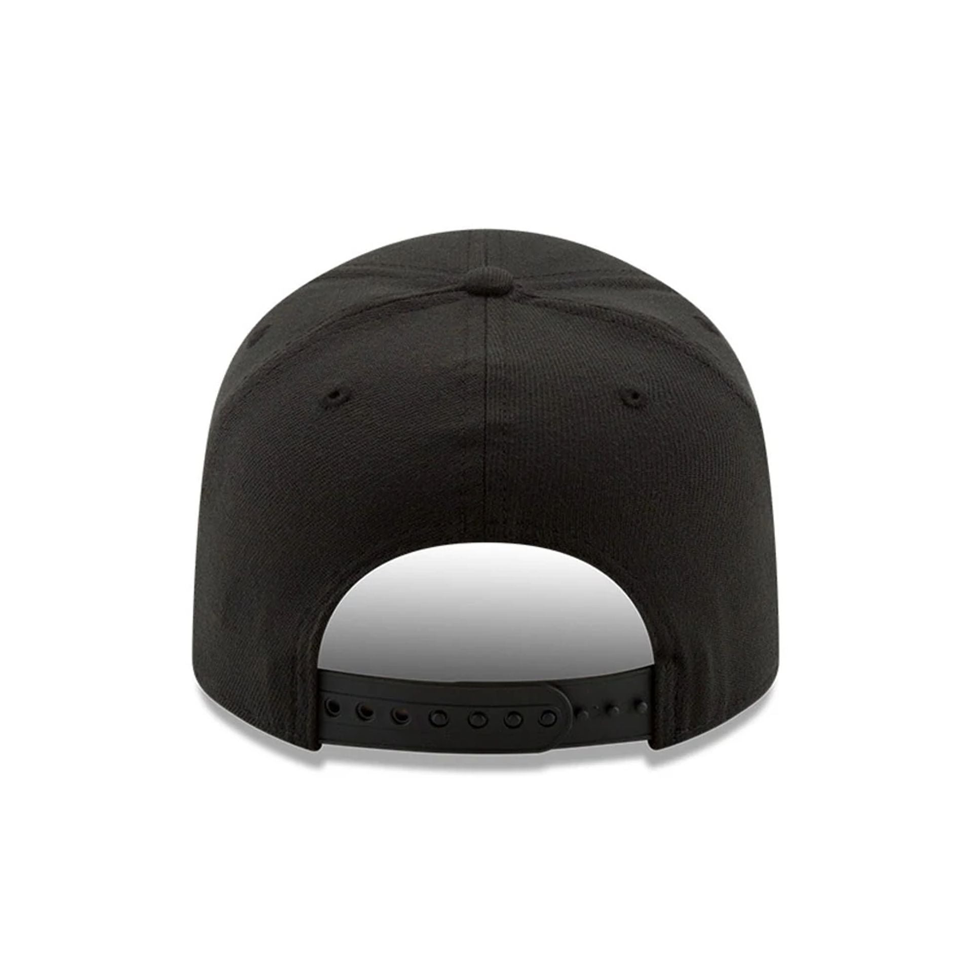 This is a New York Yankees Black 9FIFTY Stretch Snap Cap 5