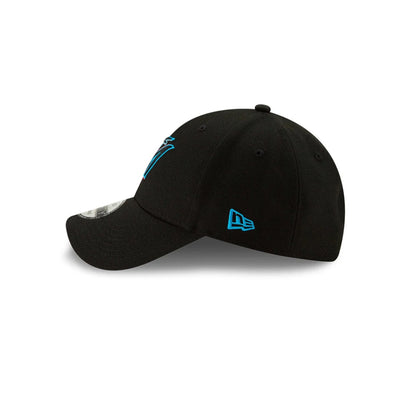 This is a Miami Marlins League Black 9FORTY Cap 4