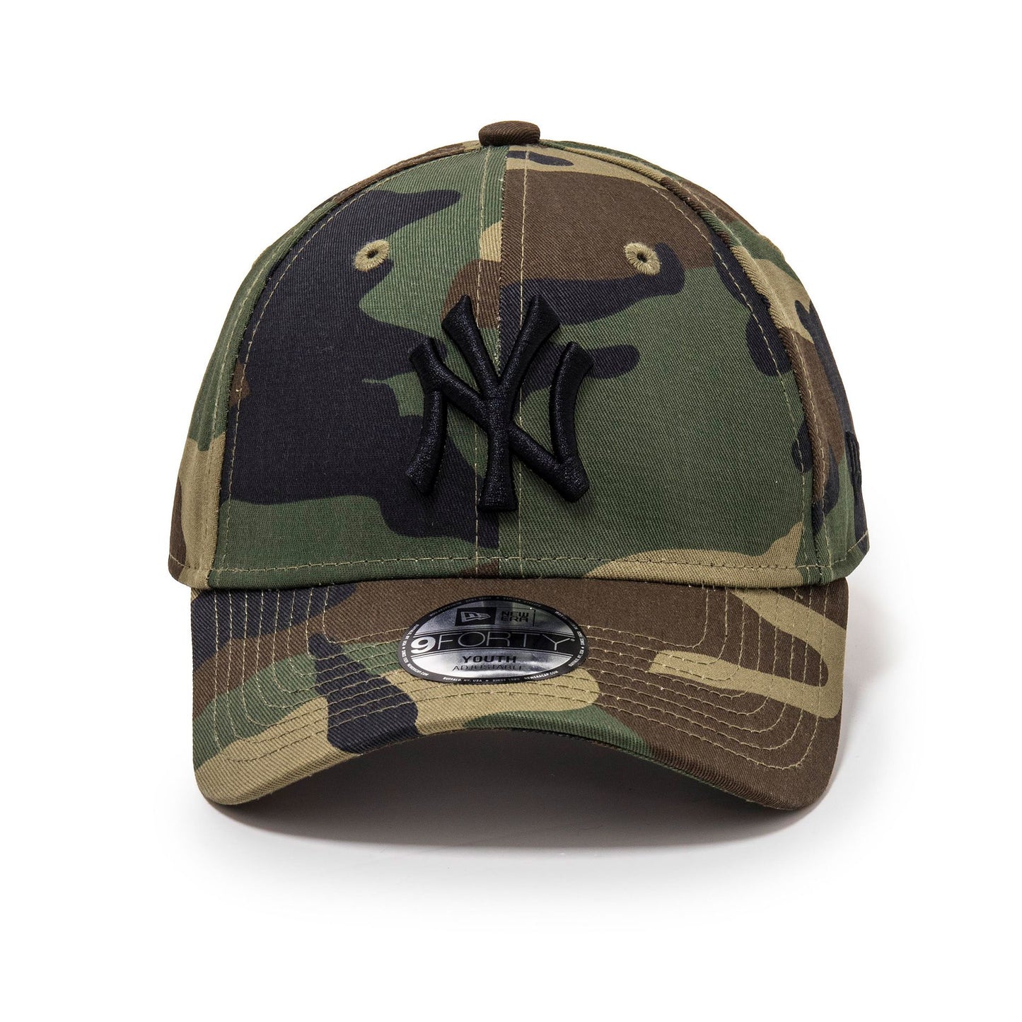 This is a New York Yankees Essential Kids Camo 9FORTY Cap 1