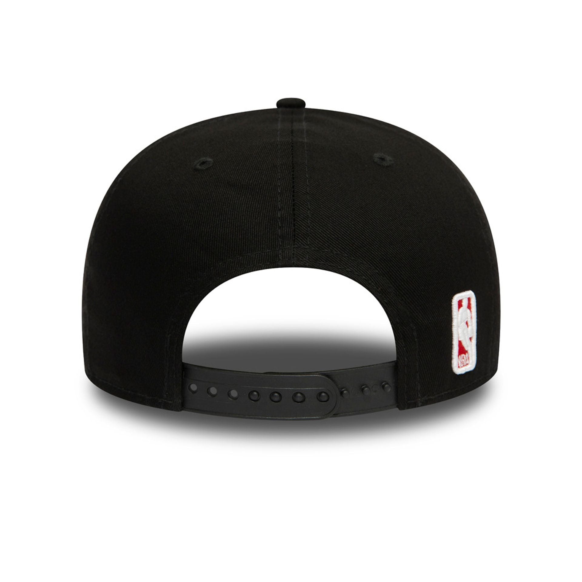 This is a Chicago Bulls Logo Black 9FIFTY Cap 2