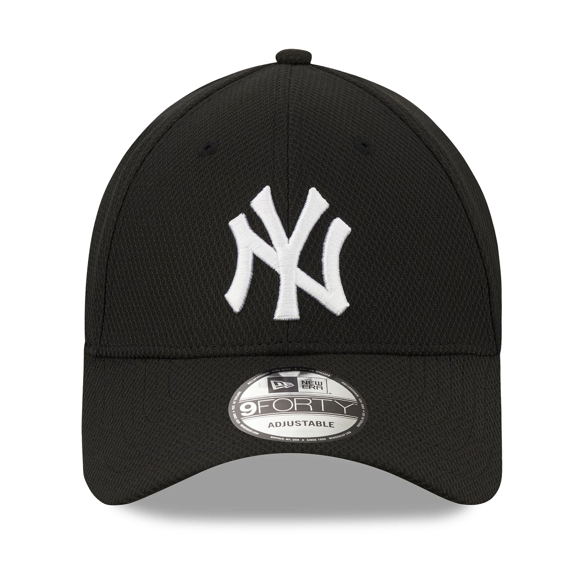 This is a New York Yankees Black 9FORTY Cap 4