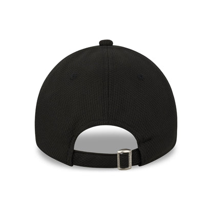 This is a New York Yankees Black 9FORTY Cap 5