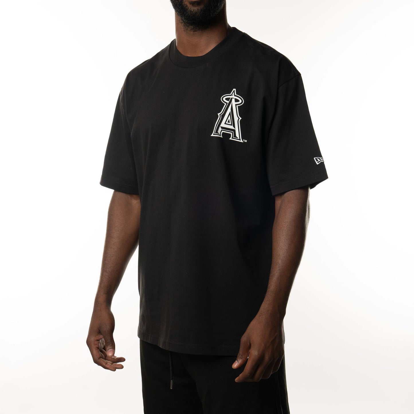 The Male model is wearing LA Angels Freeway Series Black T-Shirt  1