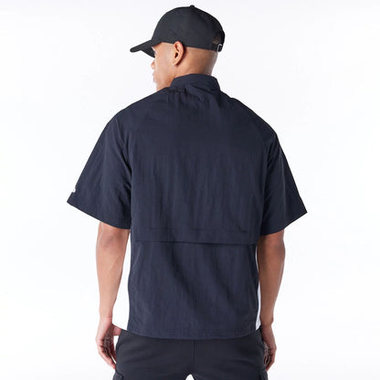 The Male model is wearing New Era Korea MLB New York Yankees Black Short Sleeve Anorak 2