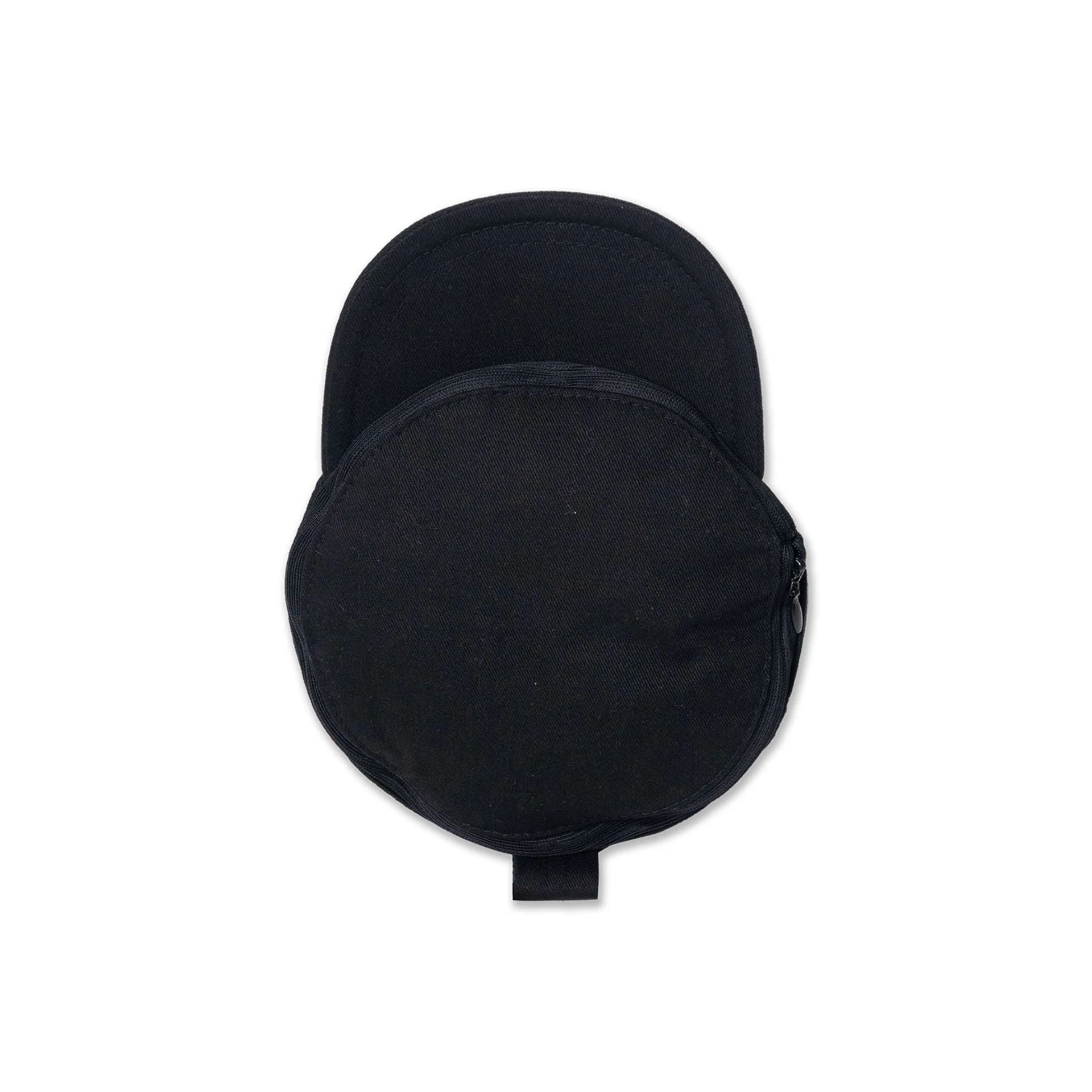 This is a New Era Basic Black Cap Pouch  5