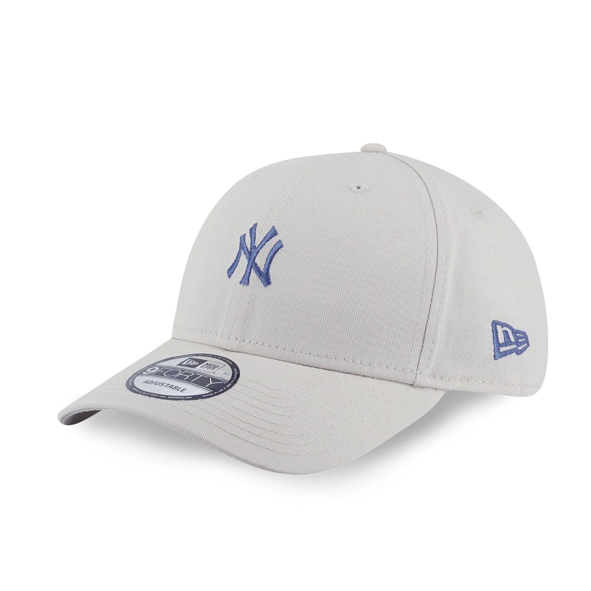 This is a New York Yankees Colour Era Grey 9FORTY Adjustable Cap 1