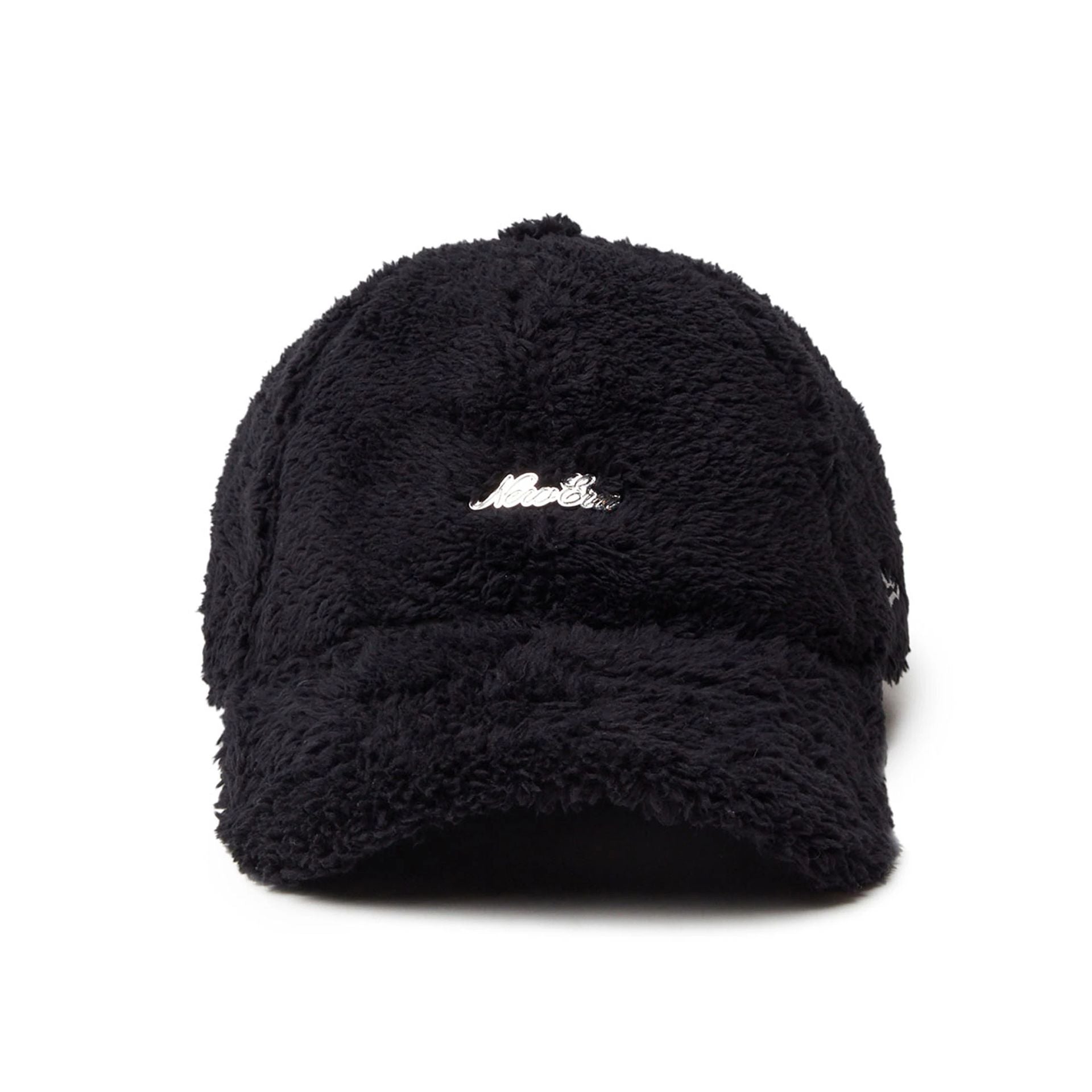 This is a New Era Mink Fleece Script Logo Black 9TWENTY Adjustable Cap 2