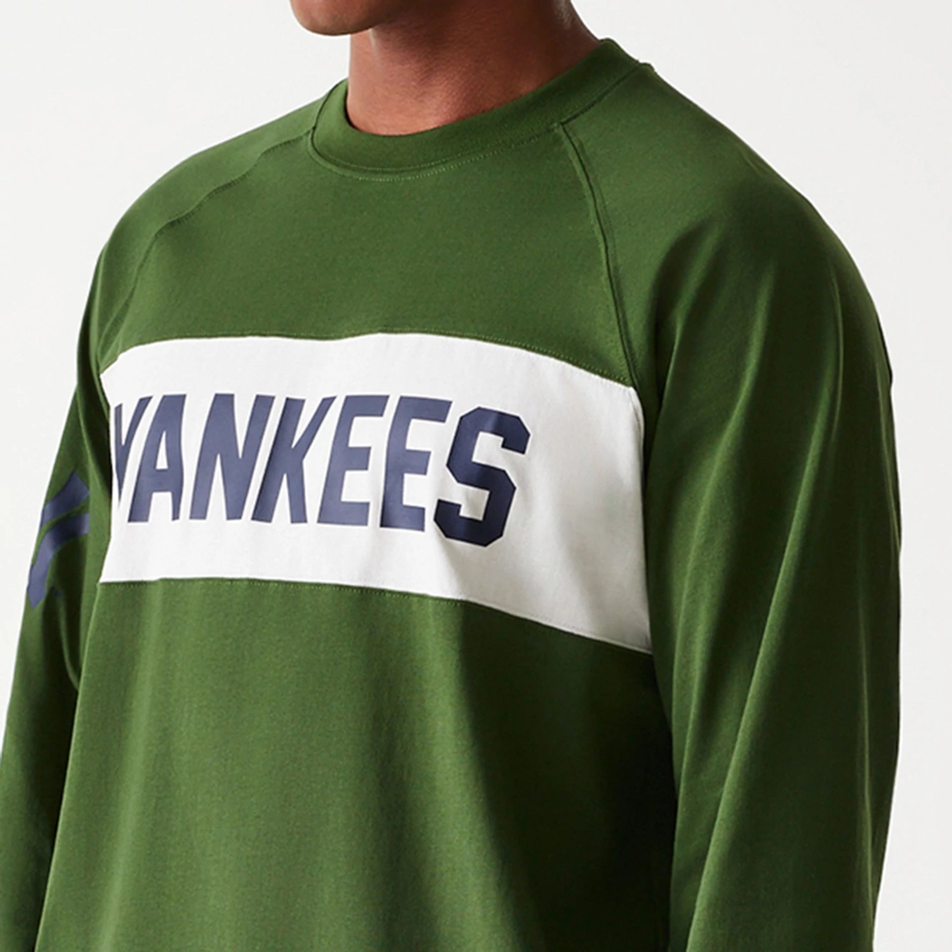 The Male model is wearing New York Yankees Korea Green Long Sleeve T-Shirt 3