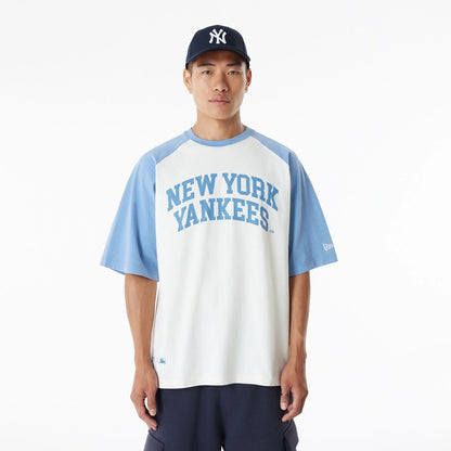 The Male model is wearing New York Yankees MLB Arch White T-Shirt 1