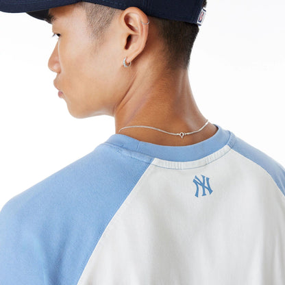 The Male model is wearing New York Yankees MLB Arch White T-Shirt 4