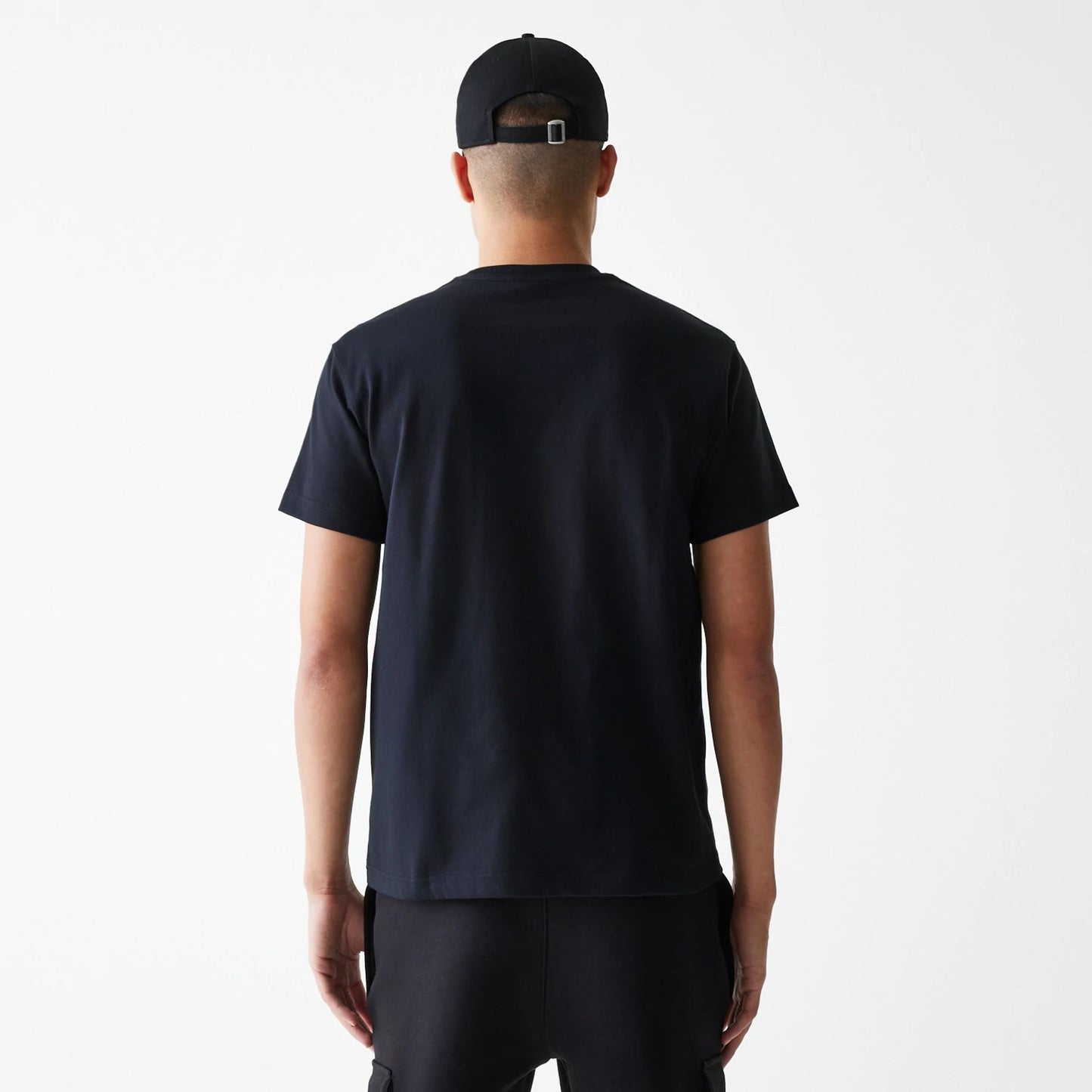 New Era Street Dangle Black T-Shirt  2