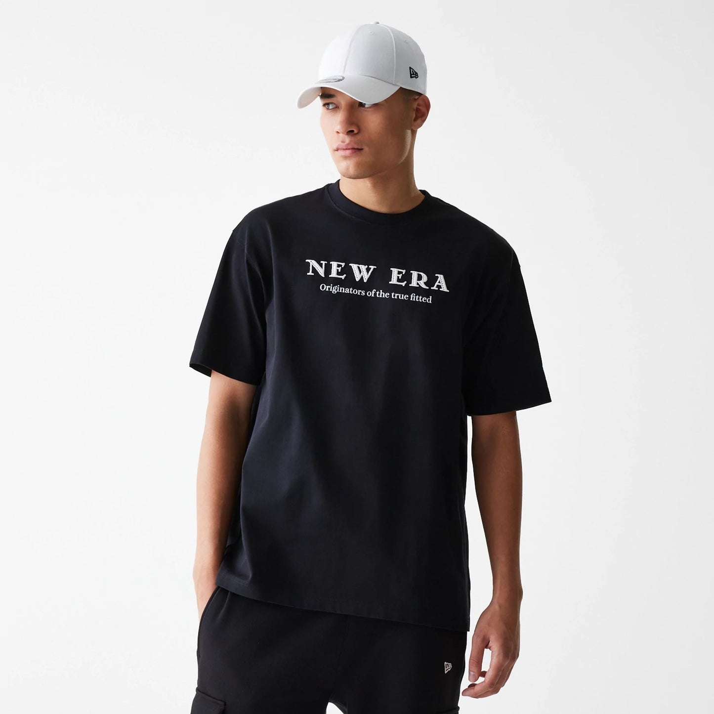 A New Era Basic Black Oversized T-Shirt 1