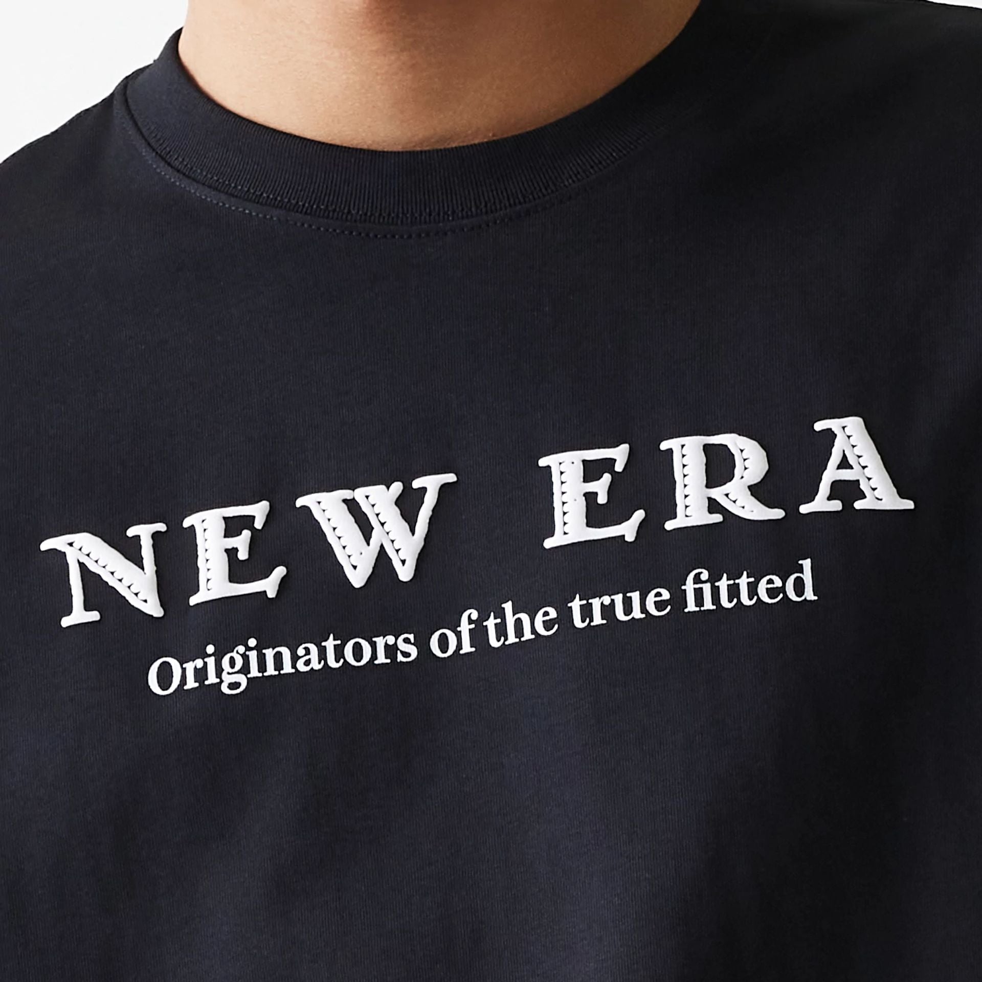 A New Era Basic Black Oversized T-Shirt 4