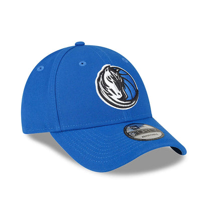 This is a Dallas Mavericks NBA The League Blue 9FORTY Adjustable Cap 1