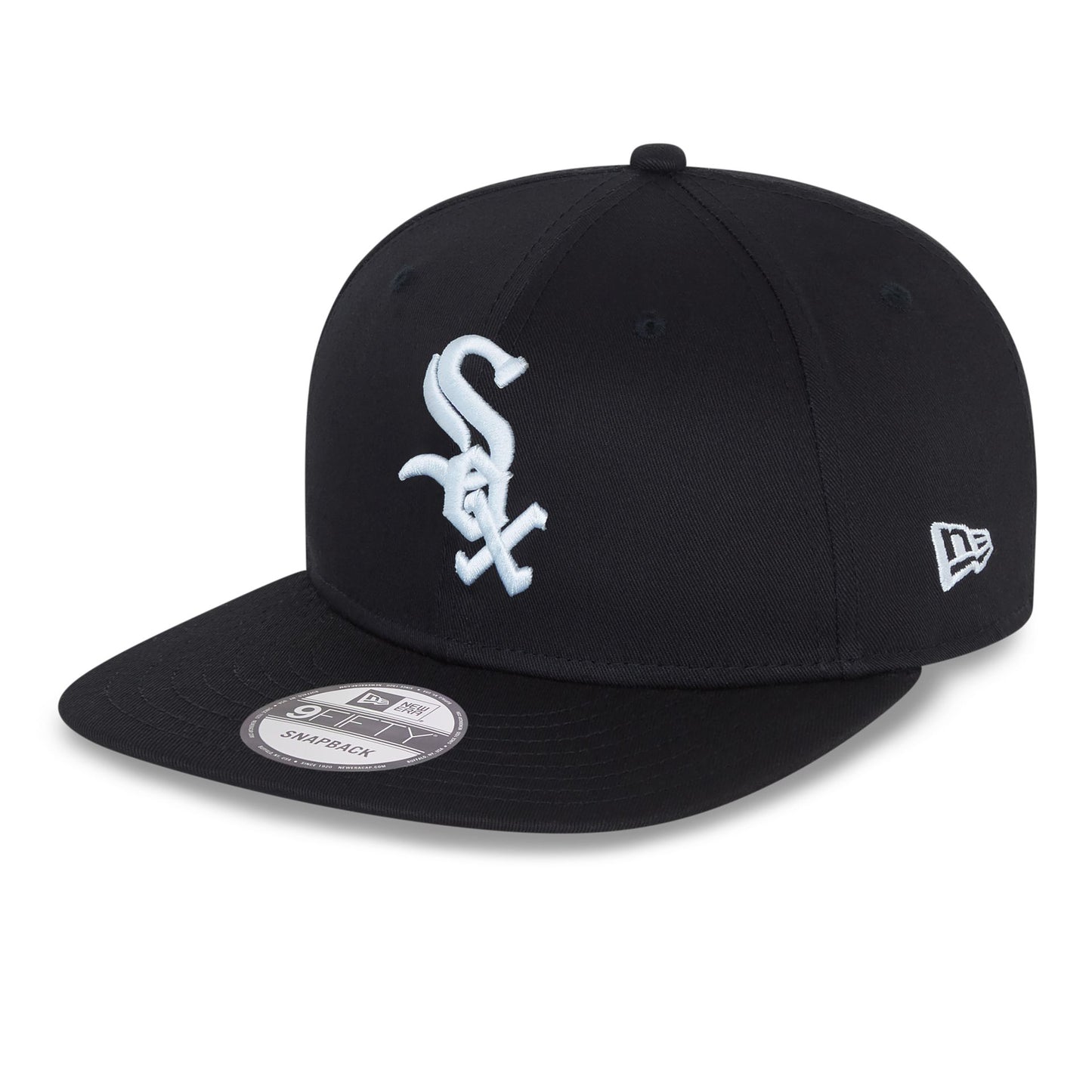 This is a Chicago White Sox MLB Essential Black 9FIFTY Cap 1