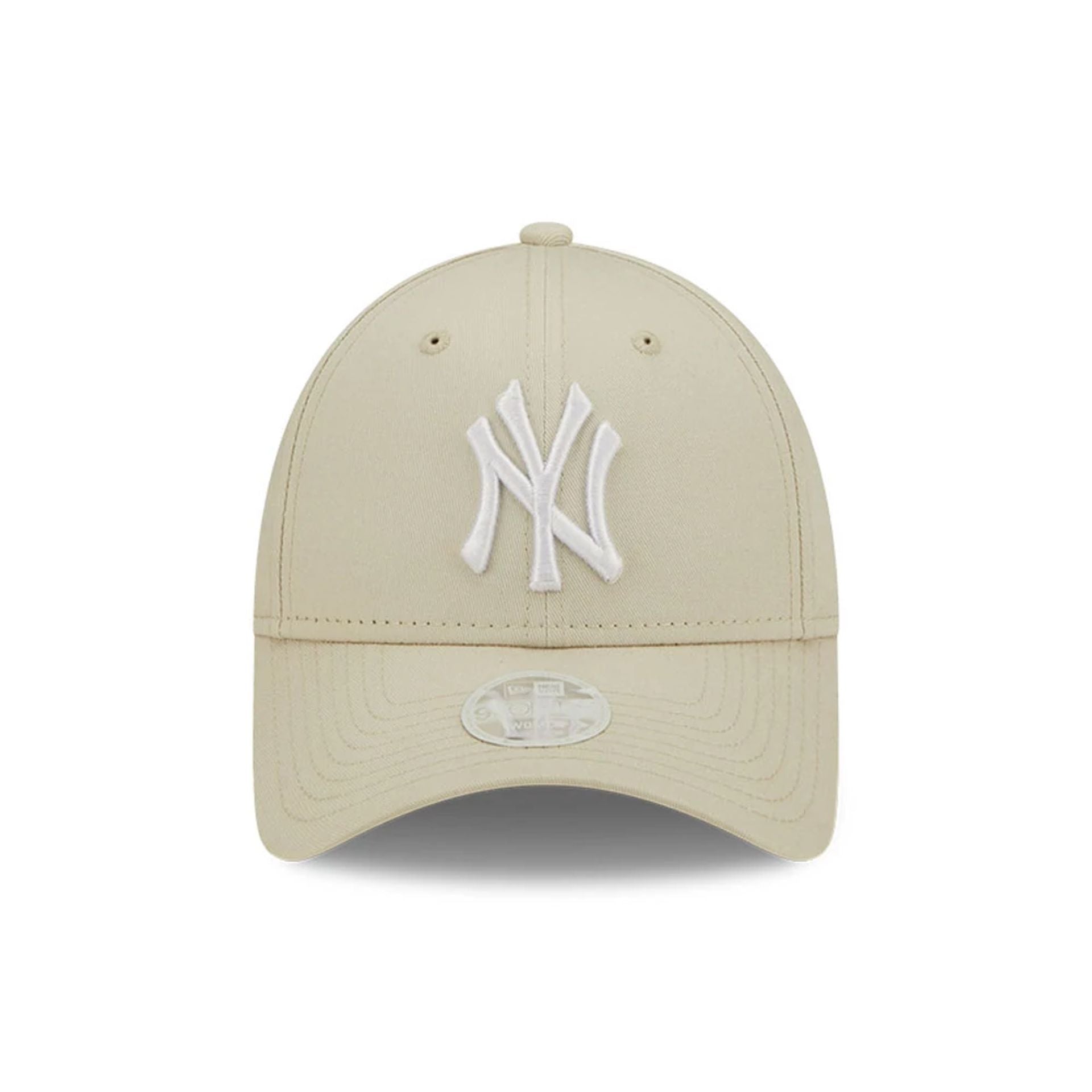 This is a New York Yankees Womens League Essential Light Beige 9FORTY Adjustable Cap 2