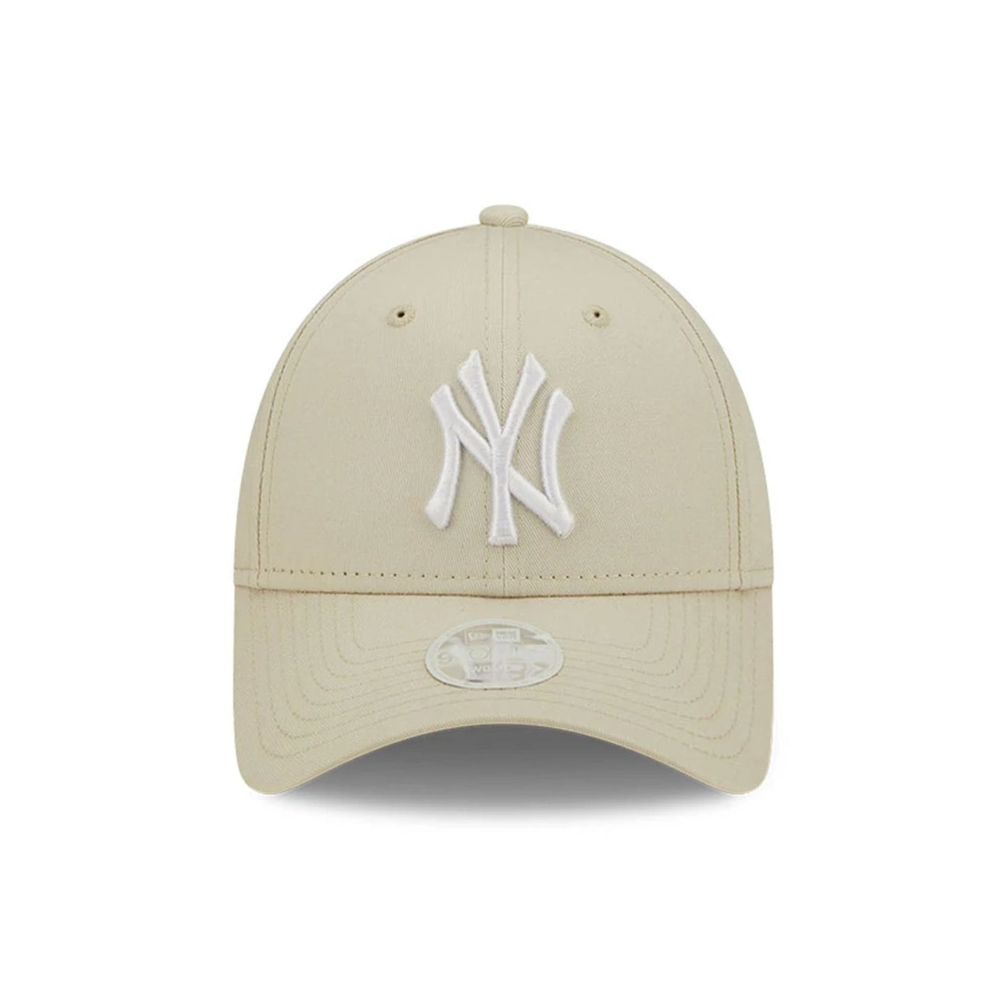 This is a New York Yankees Womens League Essential Light Beige 9FORTY Adjustable Cap 2