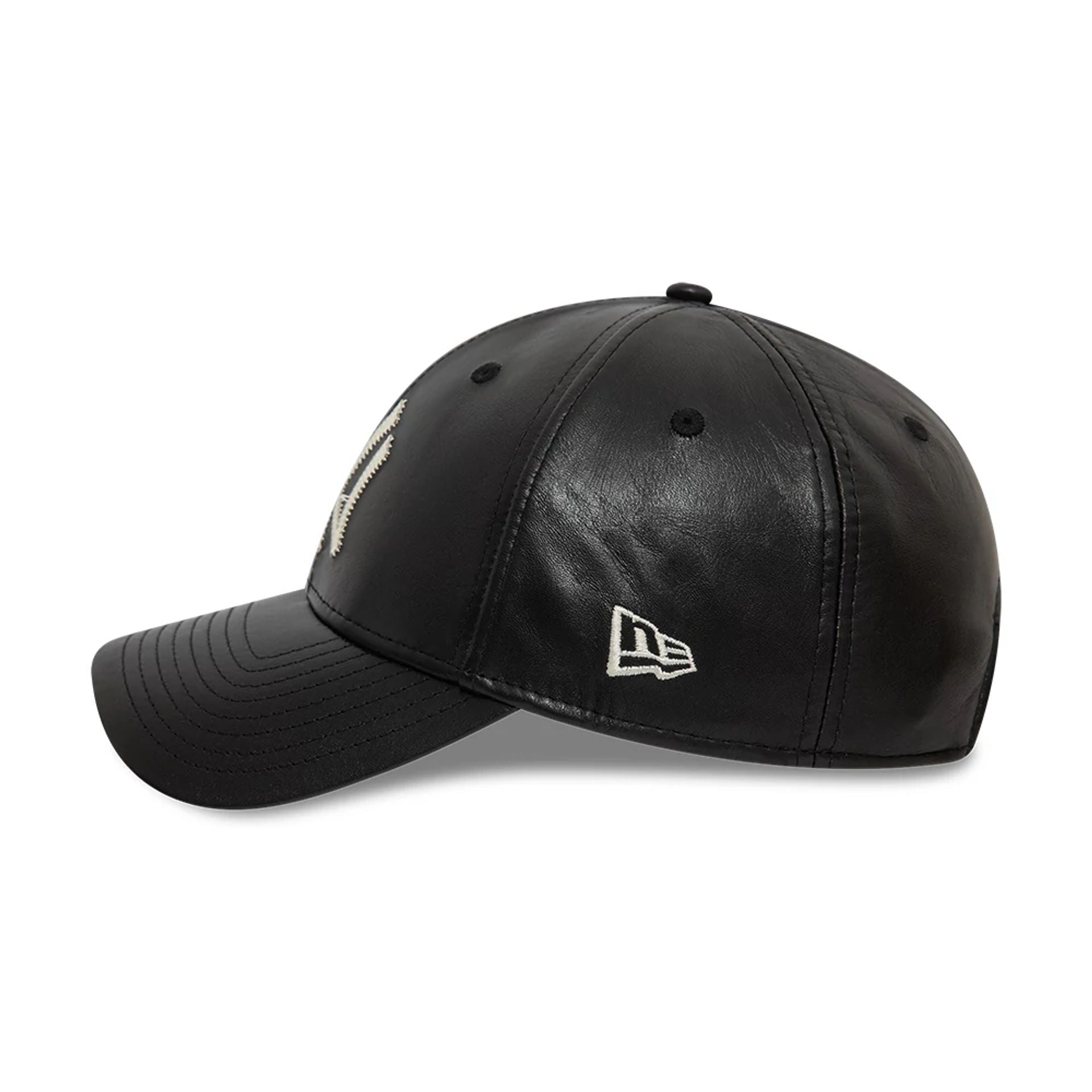 This is a  New York Yankees Leather Black 9FORTY Adjustable Cap 6