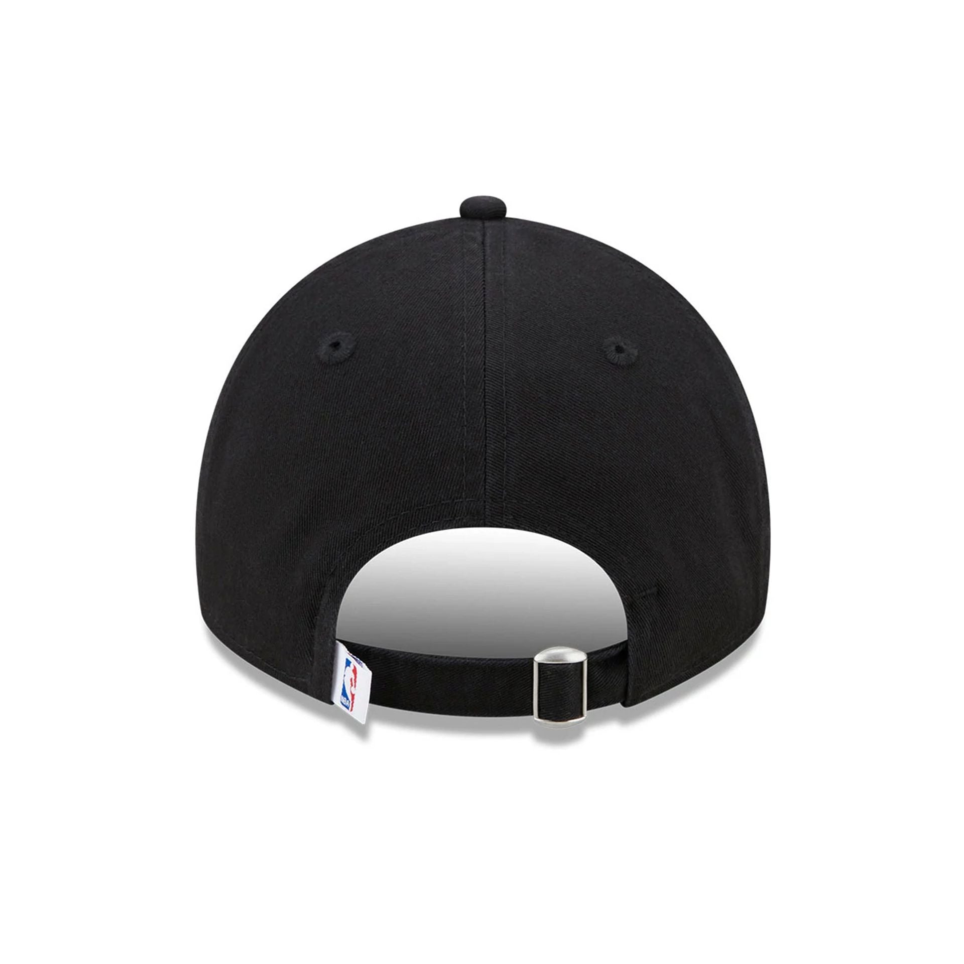 This is a Milwaukee Bucks NBA Statement Black 9TWENTY Adjustable Cap 4