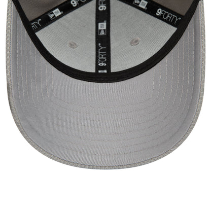 This is a New York Yankees Diamond Era Essential Grey 9FORTY Adjustable Cap 5