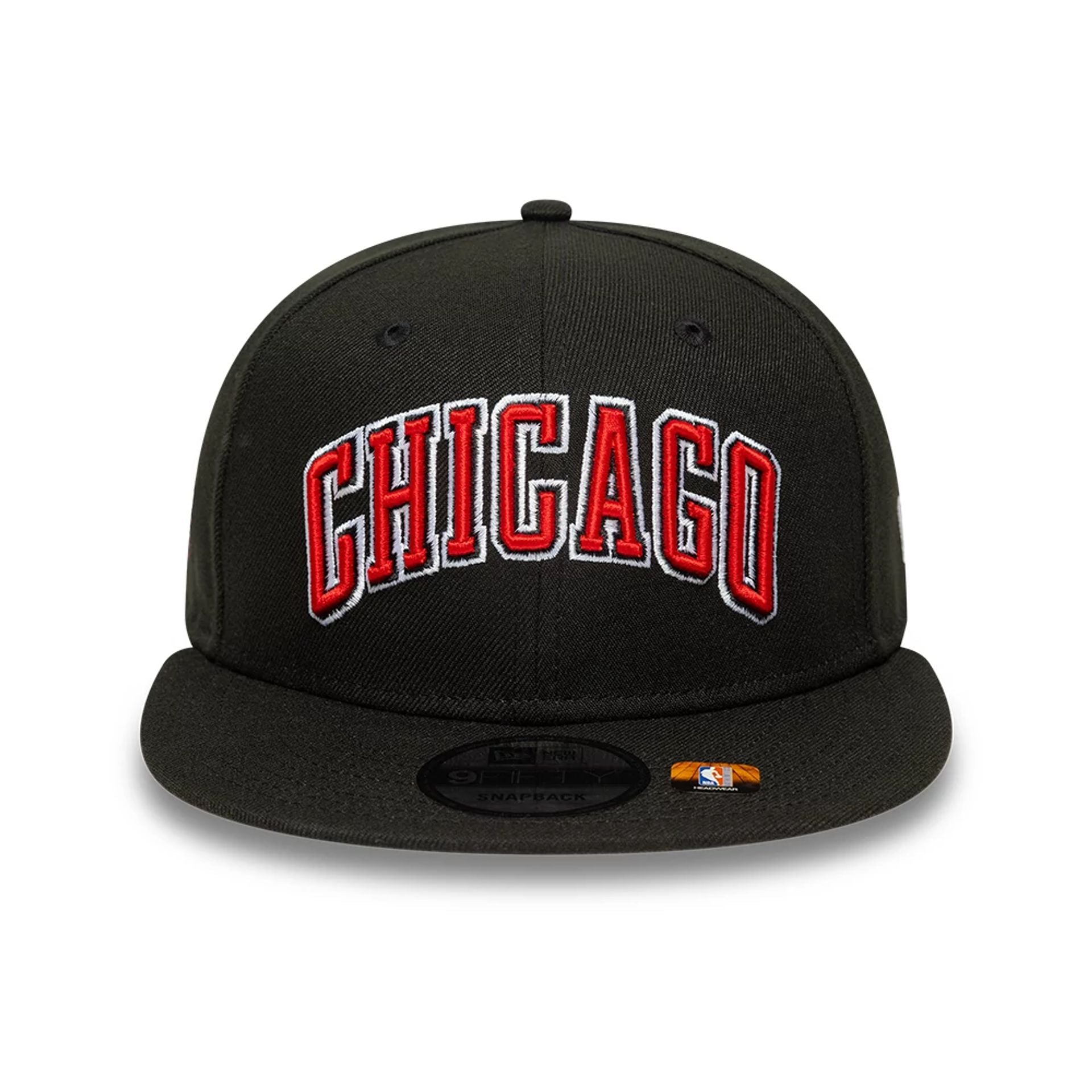 This is a Chicago Bulls NBA Statement Black 9FIFTY Snapback Cap 3