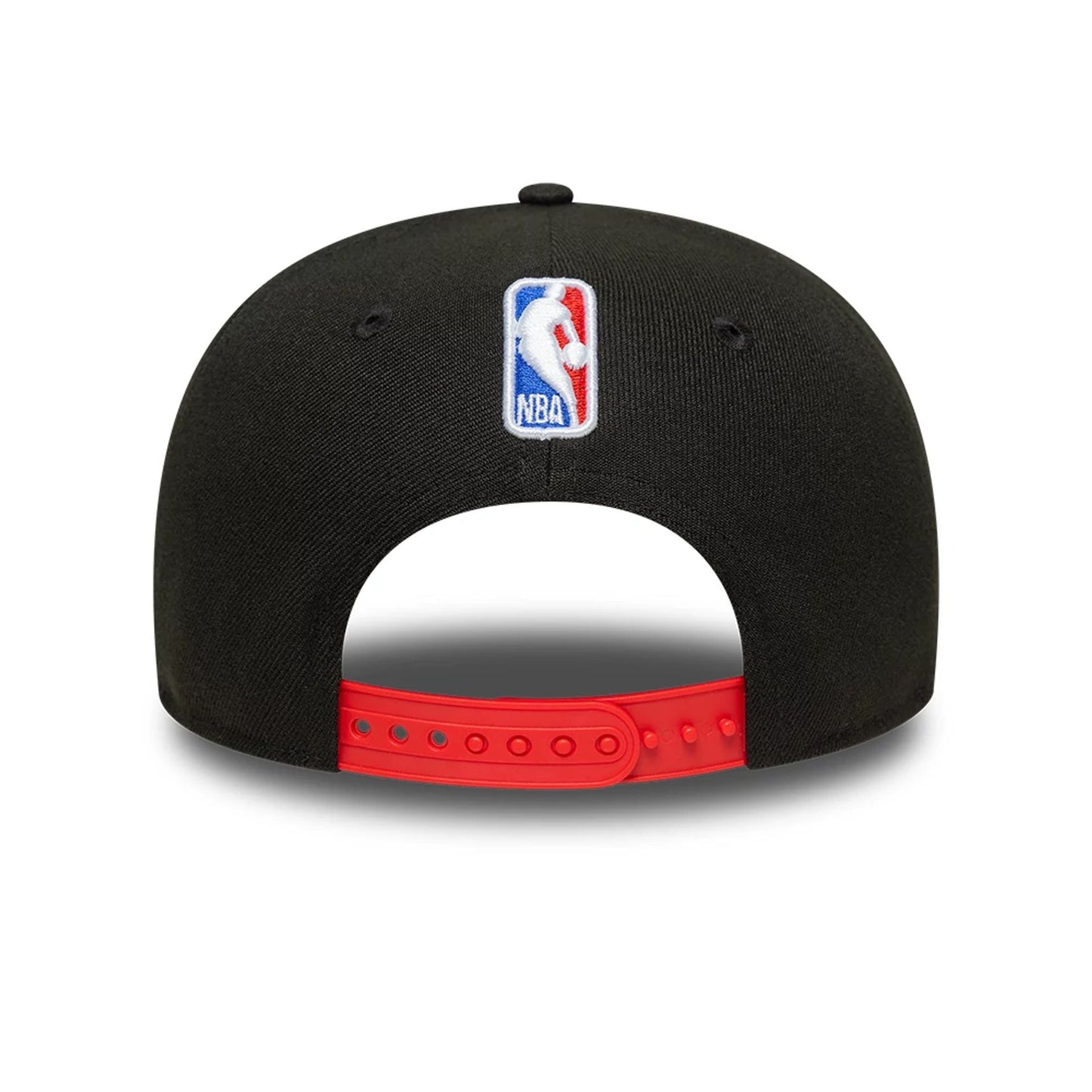 This is a Chicago Bulls NBA Statement Black 9FIFTY Snapback Cap 5