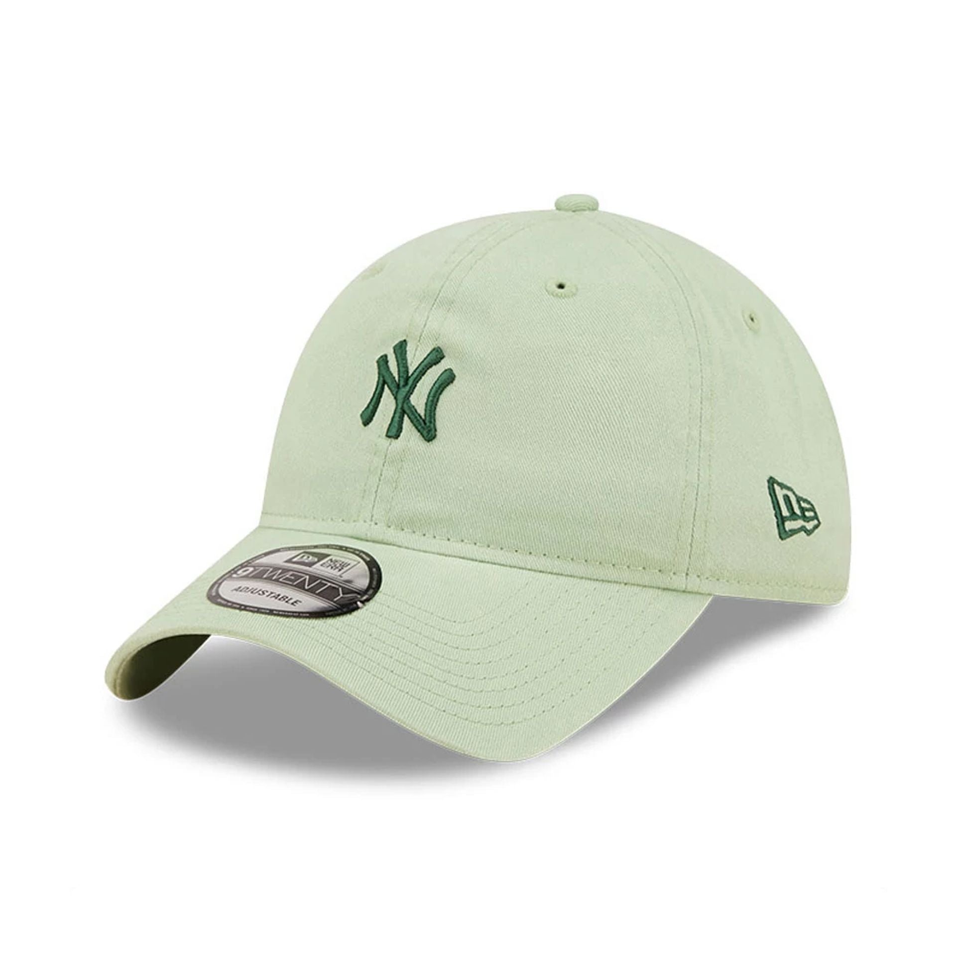 This is a New York Yankees Mini Logo Green 9TWENTY Adjustable Cap 1