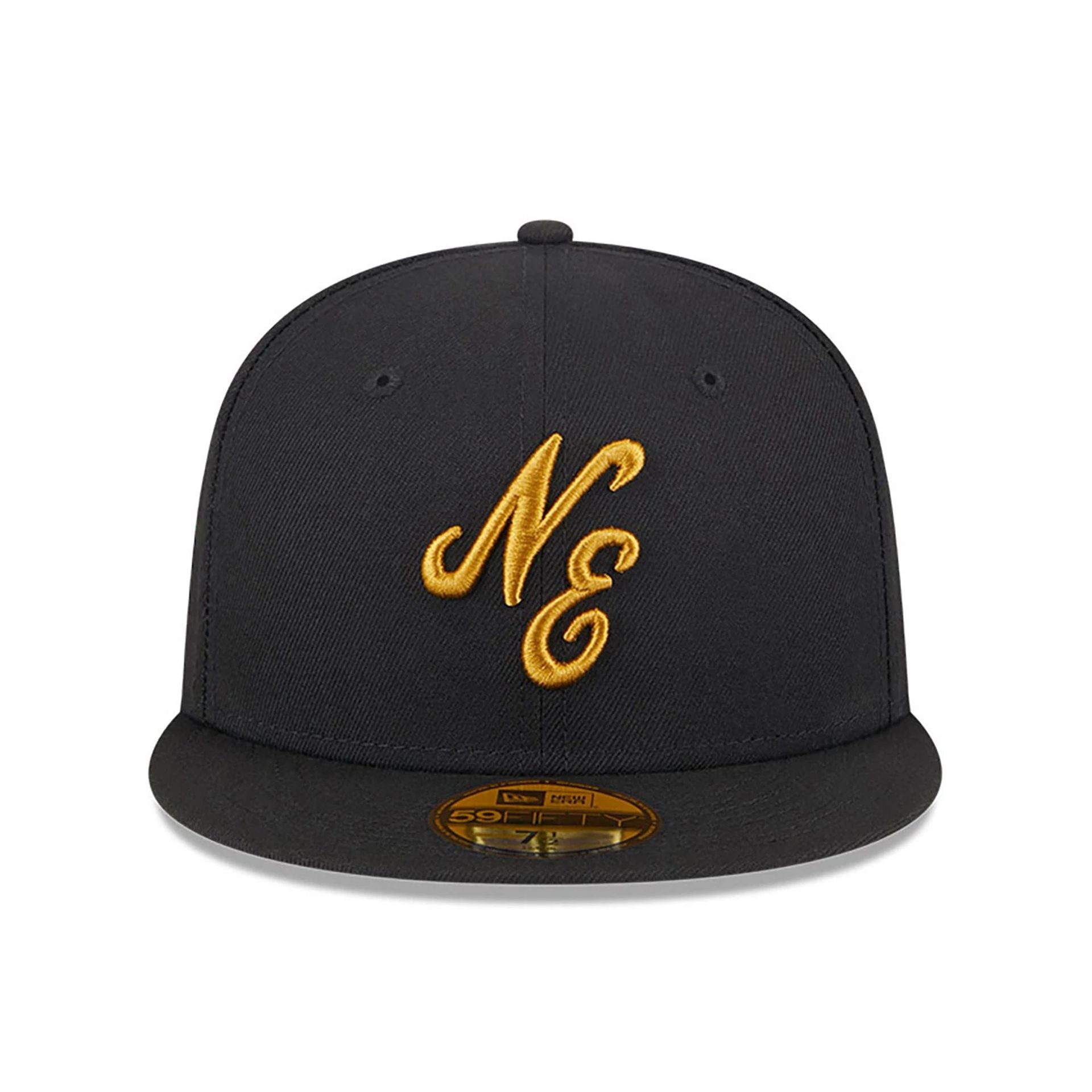 This is a New Era 59FIFTY Day Black 59FIFTY Fitted Cap 2