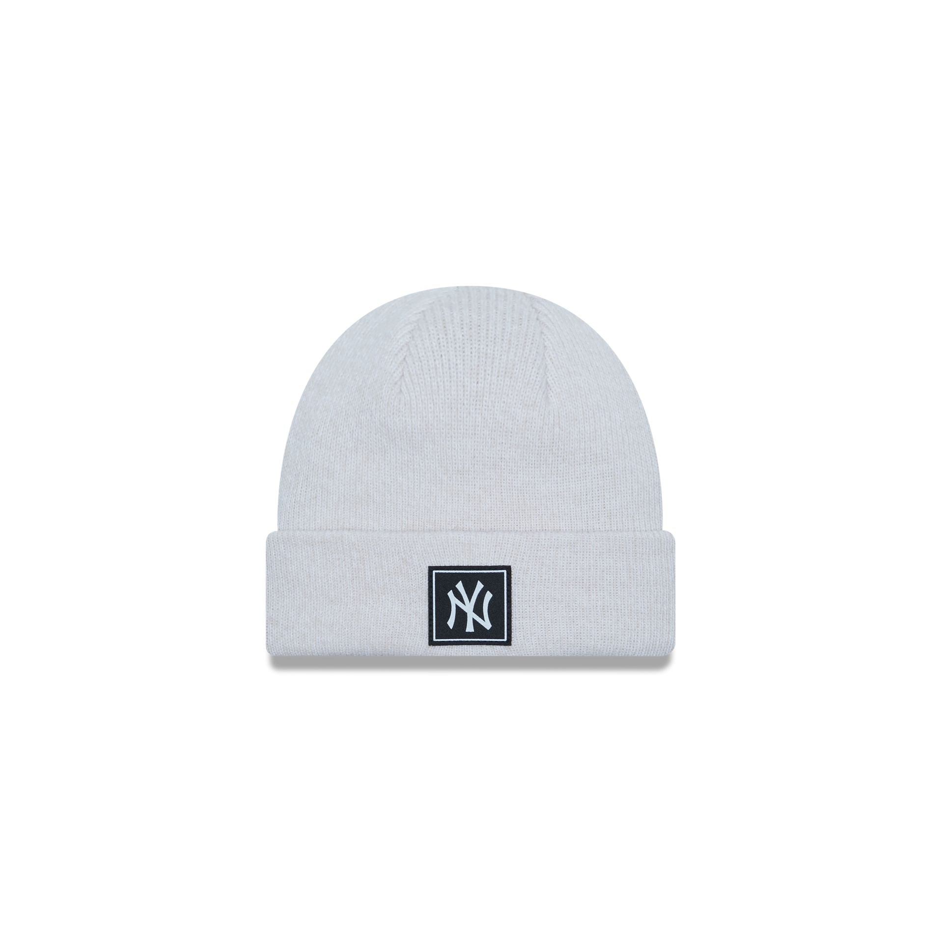 This is a New York Yankees Team Youth White Cuff Knit Beanie Hat 3