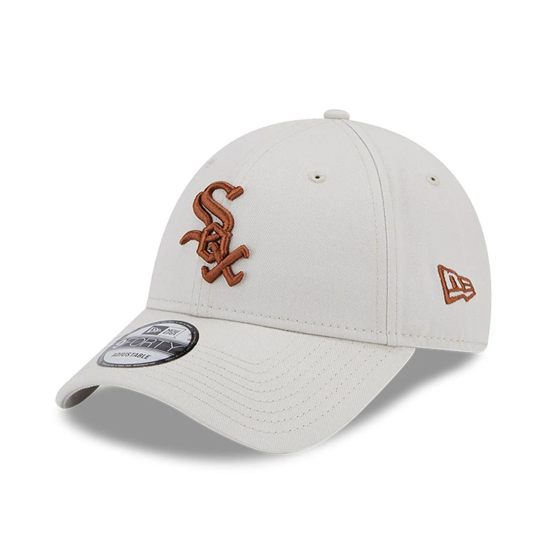 This is a Chicago White Sox League Essential Stone 9FORTY Adjustable Cap 1