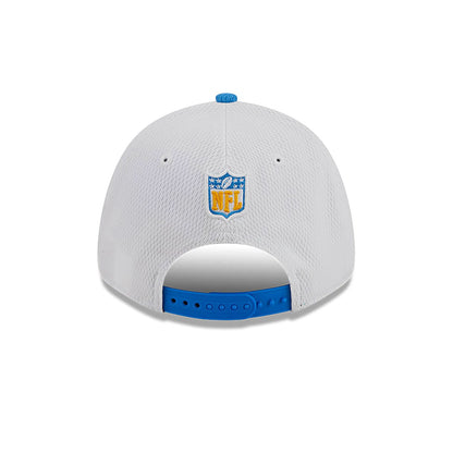 This is a LA Chargers NFL Sideline 2023 White 9FORTY Stretch Snap Cap 6