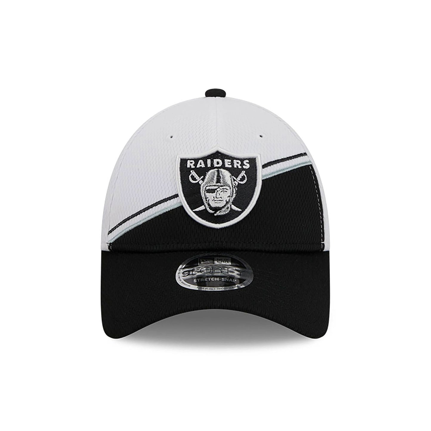 This is a Las Vegas Raiders NFL Sideline 2023 White 9FORTY Stretch Snap Cap 3