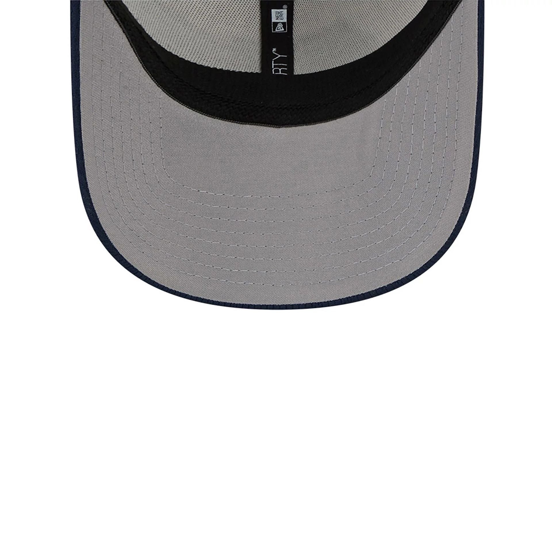 This is a Seattle Seahawks NFL Sideline 2023 White 9FORTY Stretch Snap Cap 2