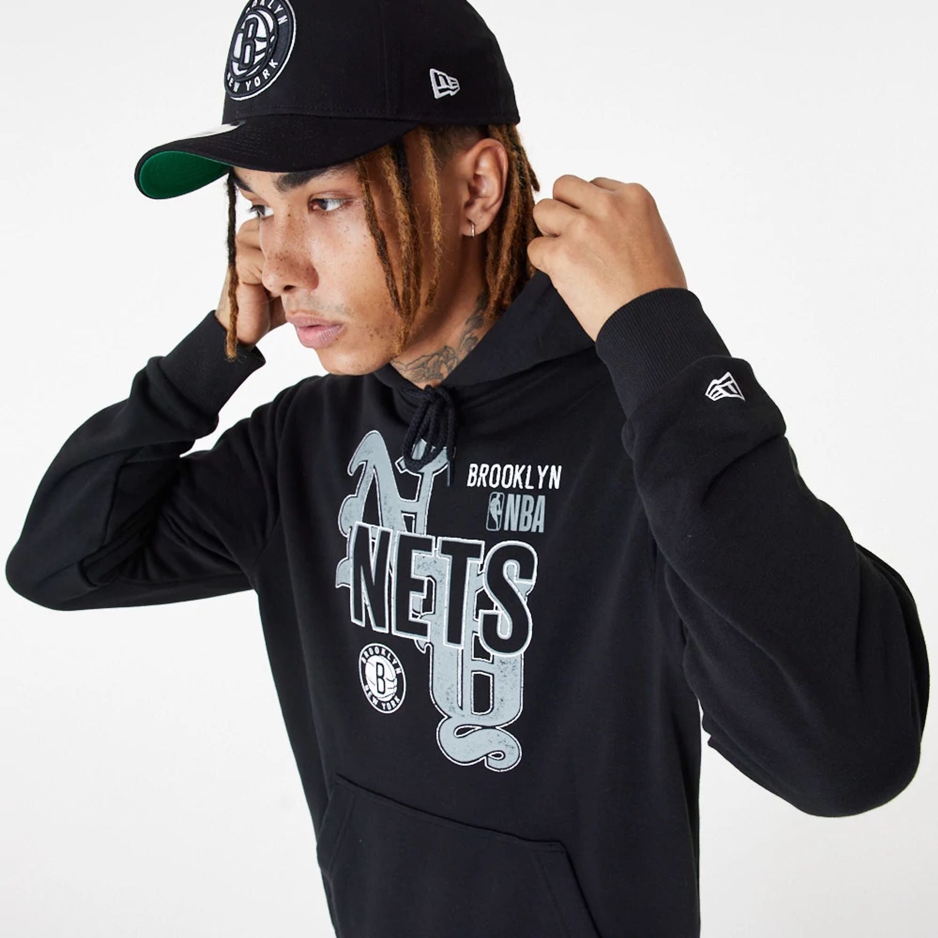 The Male model is wearing Brooklyn Nets NBA Team Graphic Black Pullover Hoodie 5