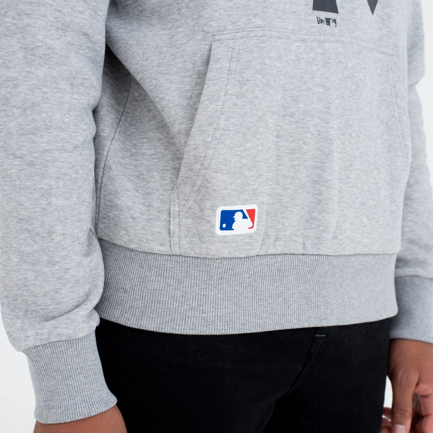 The Male model is wearing New York Yankees MLB Regular Grey Pullover Hoodie 5