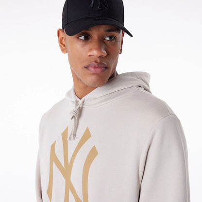 The Male model is wearing New York Yankees MLB Regular Light Beige Pullover Hoodie 2