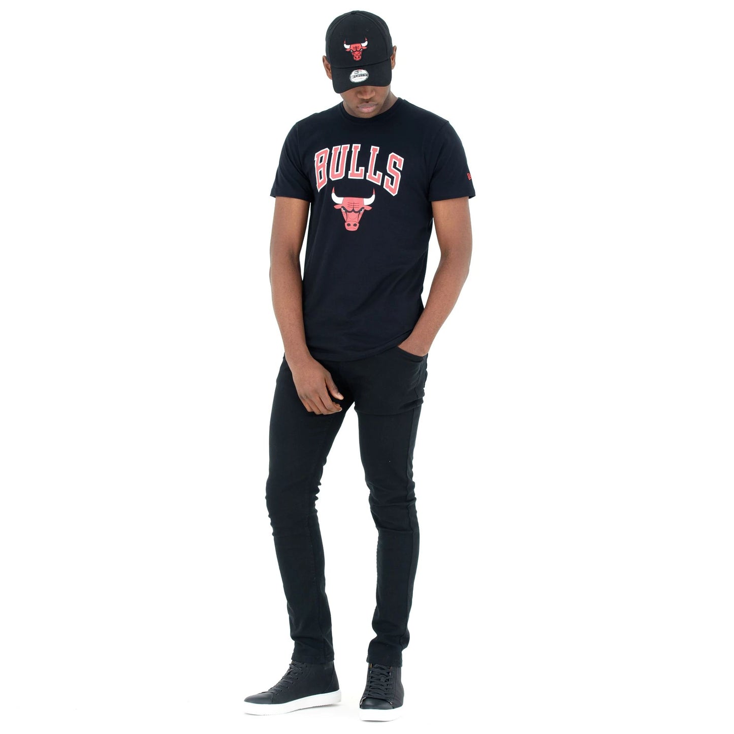 The Male model is wearing Chicago Bulls NBA Regular Black T-Shirt 5