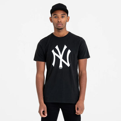 The Male model is wearing New York Yankees MLB Regular Black T-Shirt 1