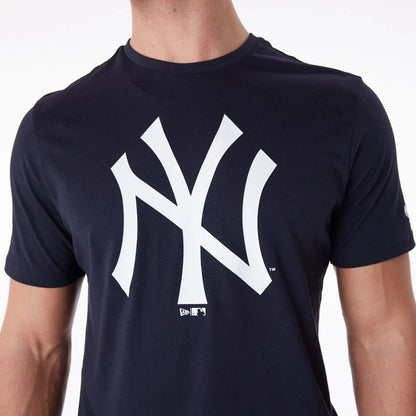 The Male model is wearing New York Yankees MLB Regular Navy T-Shirt 2