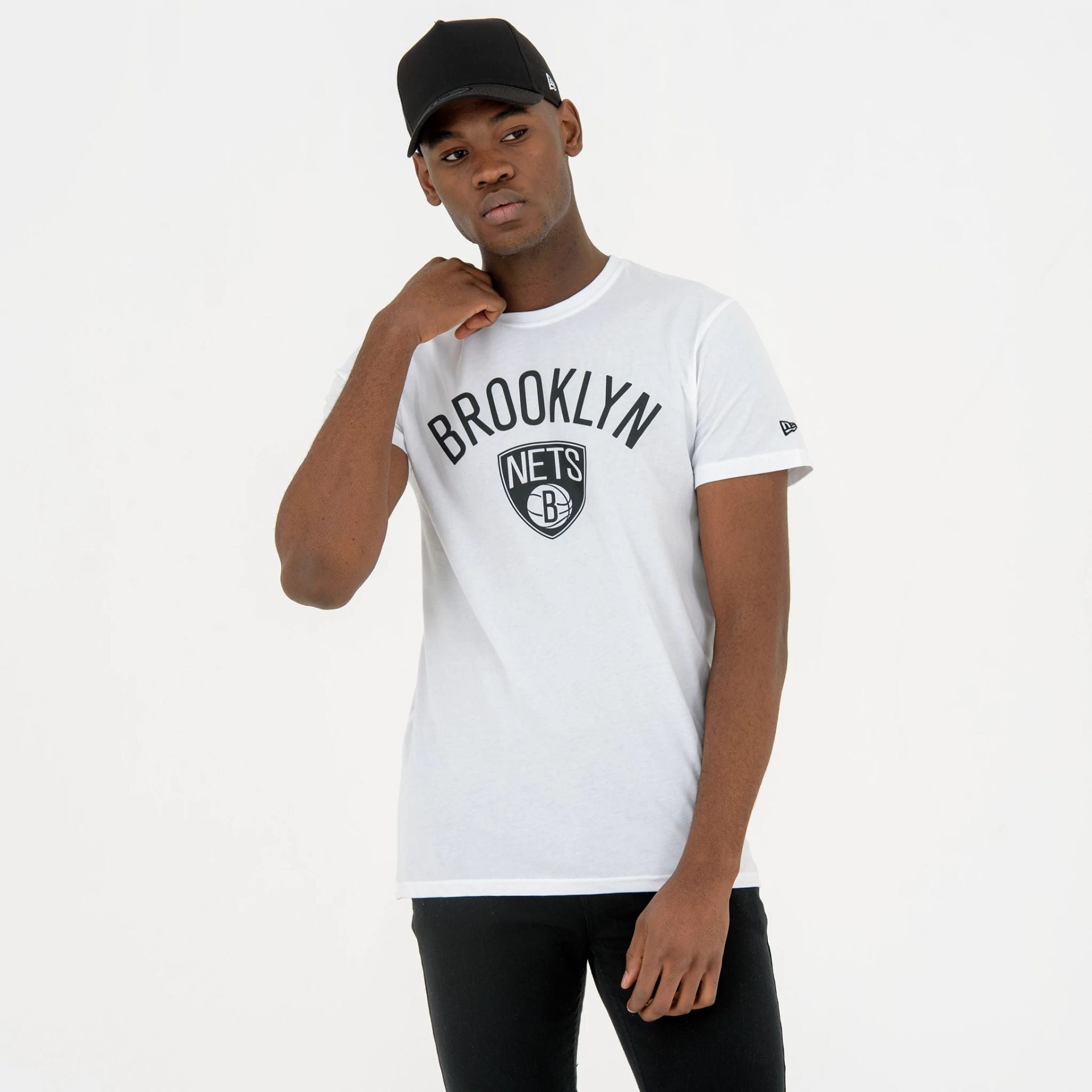 The Male model is wearing Brooklyn Nets NBA Regular White T-Shirt 1