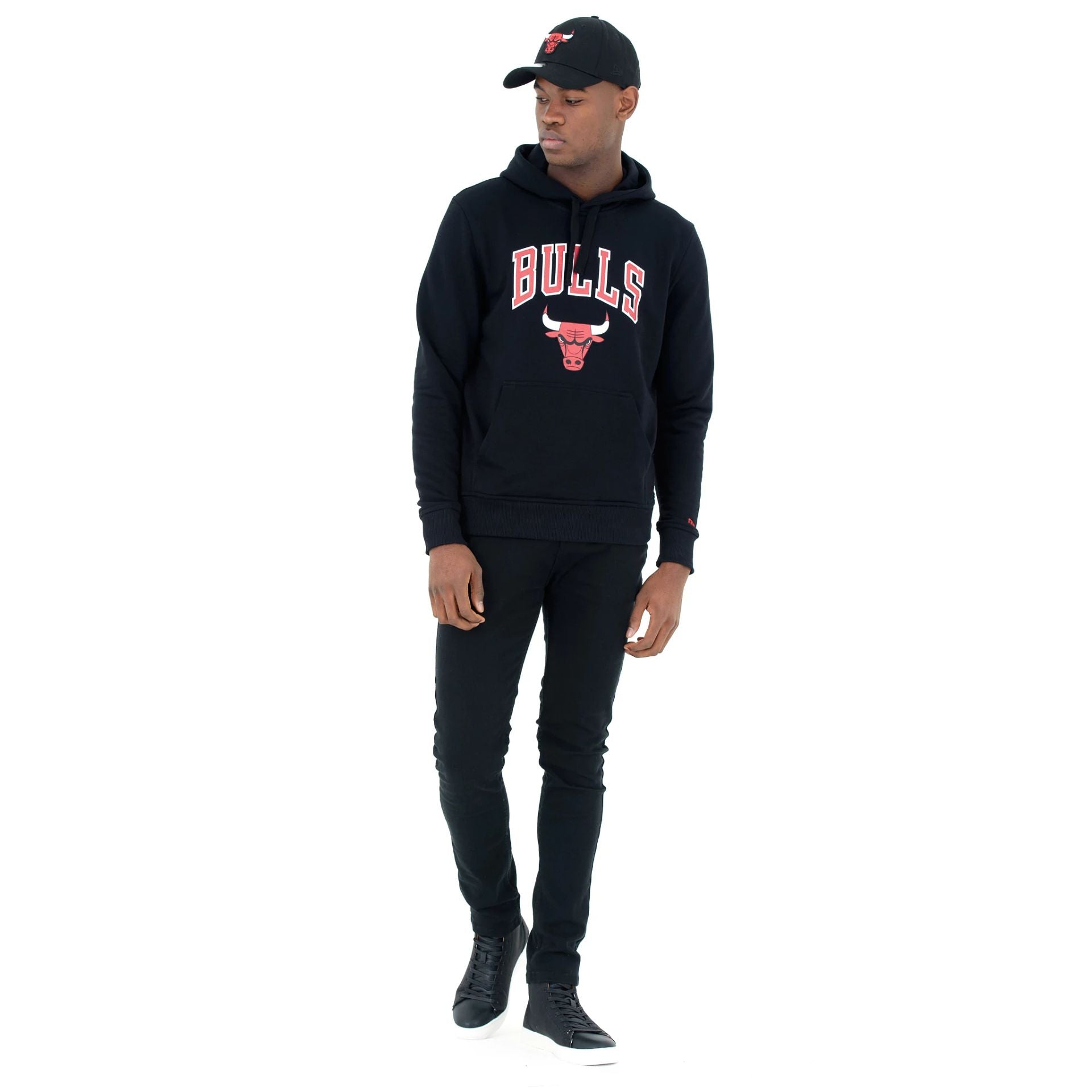 The Male model is wearing Chicago Bulls NBA Regular Black Pullover Hoodie 5