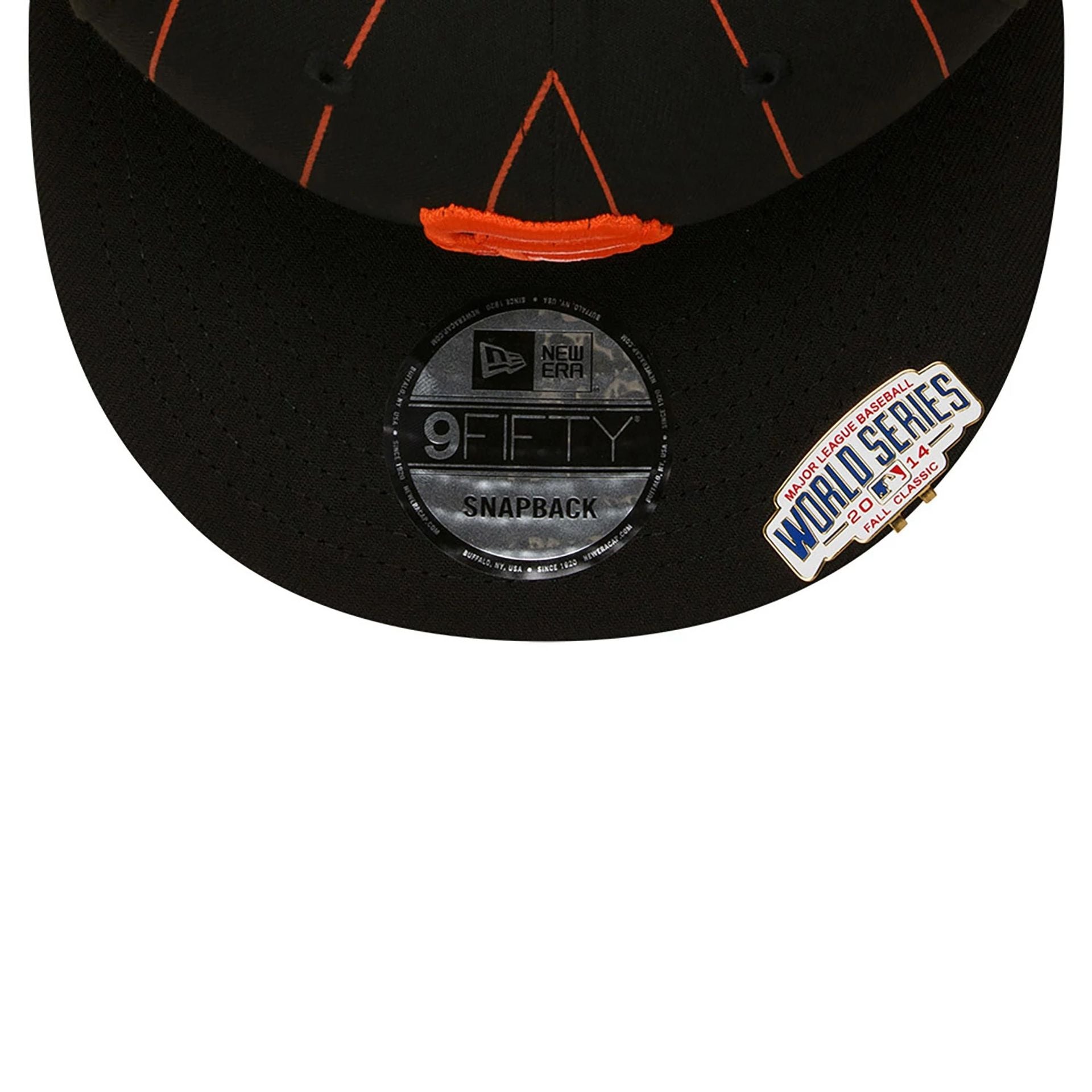 This is a San Francisco Giants Pinstripe Black 9FIFTY Snapback Cap 2